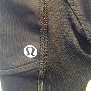 lululemon athletica Pants - Lululemon black and white legging, sz 2, 55326 lululemon athletica Pants - Lululemon black and white legging, sz 2, 55326