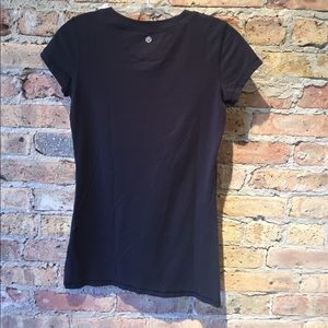 lululemon athletica Tops - Lululemon black SS top, sz 6, 55260 lululemon athletica Tops - Lululemon black SS top, sz 6, 55260