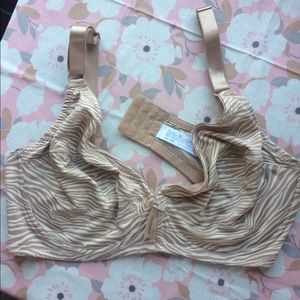Delta Burke Bra 40DD