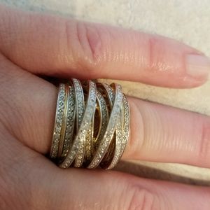 2ct. Genuine diamond criss cross band. Size 6