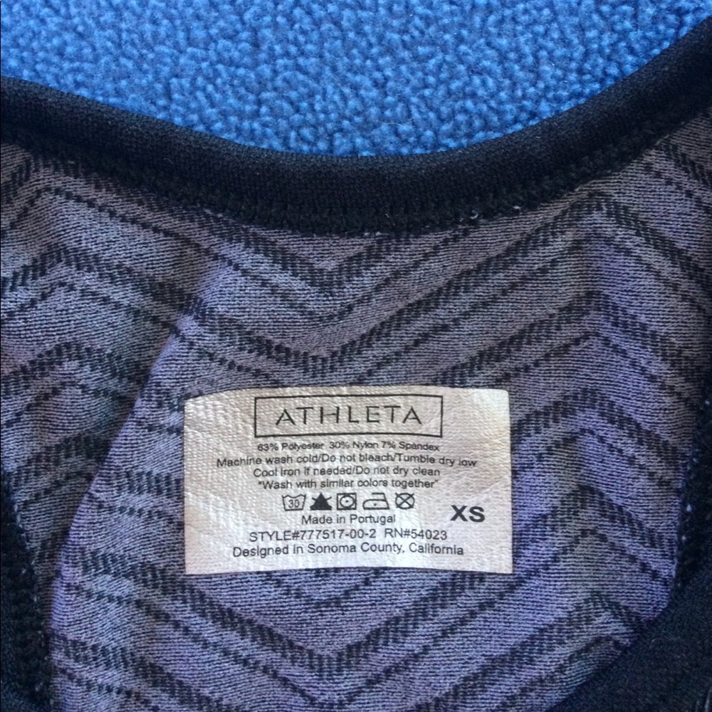 Athleta zigzag racerback tank - Picture 2 of 3