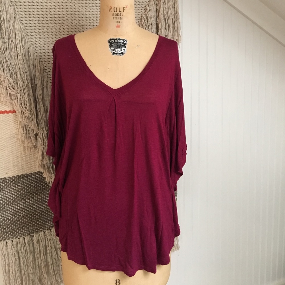 Mossimo quarter length shirt
