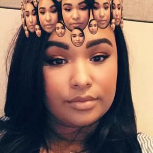 Meet your Posher, Alexia