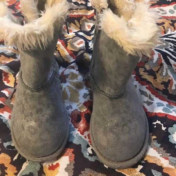 Toddler warm boots - Picture 2 of 3