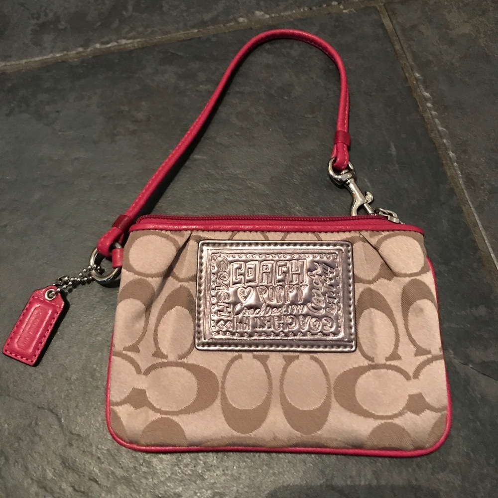NWOT Coach Wristlet