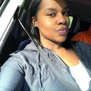 Meet your Posher, Shari