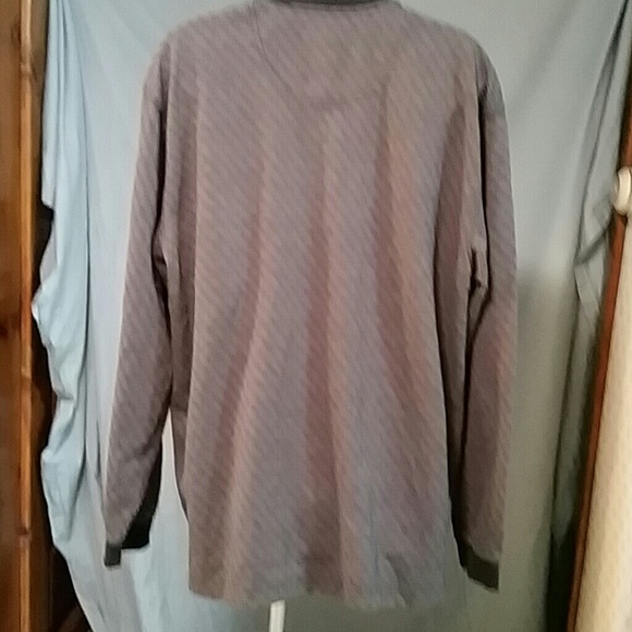 Men's 3 button shrit - Picture 4 of 8