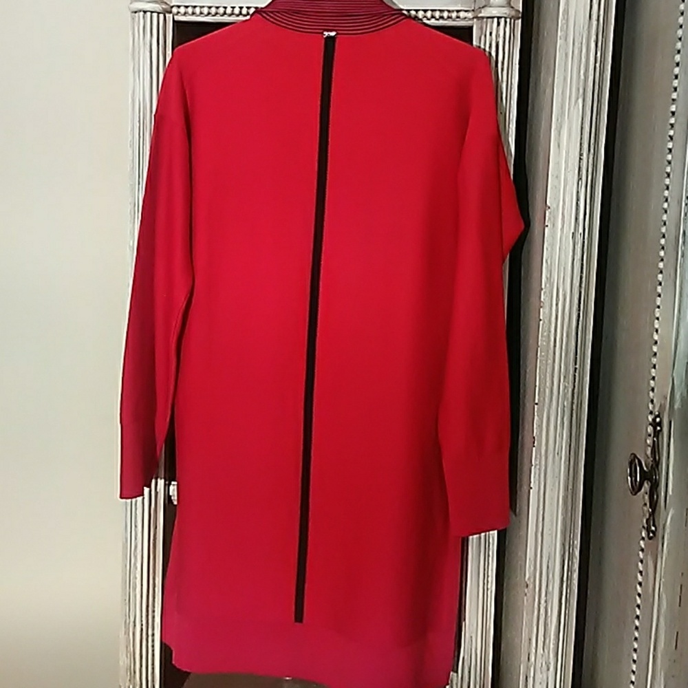 St. John Cardigan - Picture 2 of 8