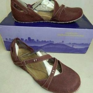 Ahnu Women's Tullia Ballet Flat, Size 8 M