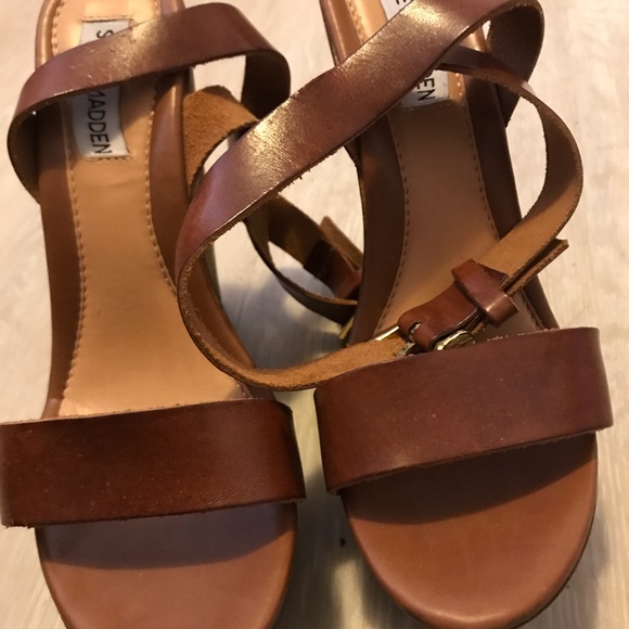 Wedged heels - Picture 2 of 4