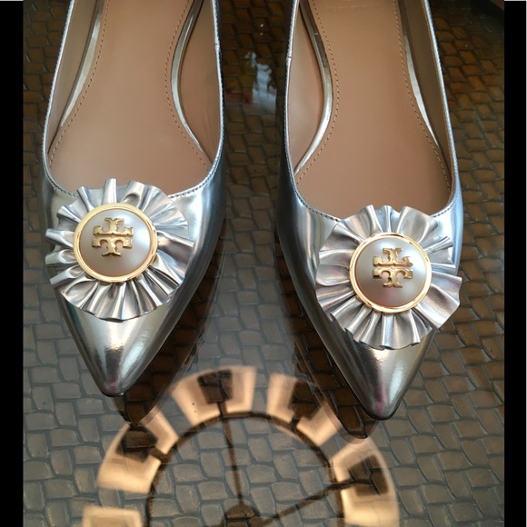 ❤️Tory Burch Melody Metallic Leather Flats❤️ - Picture 6 of 7