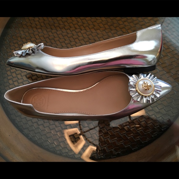 ❤️Tory Burch Melody Metallic Leather Flats❤️ - Picture 7 of 7