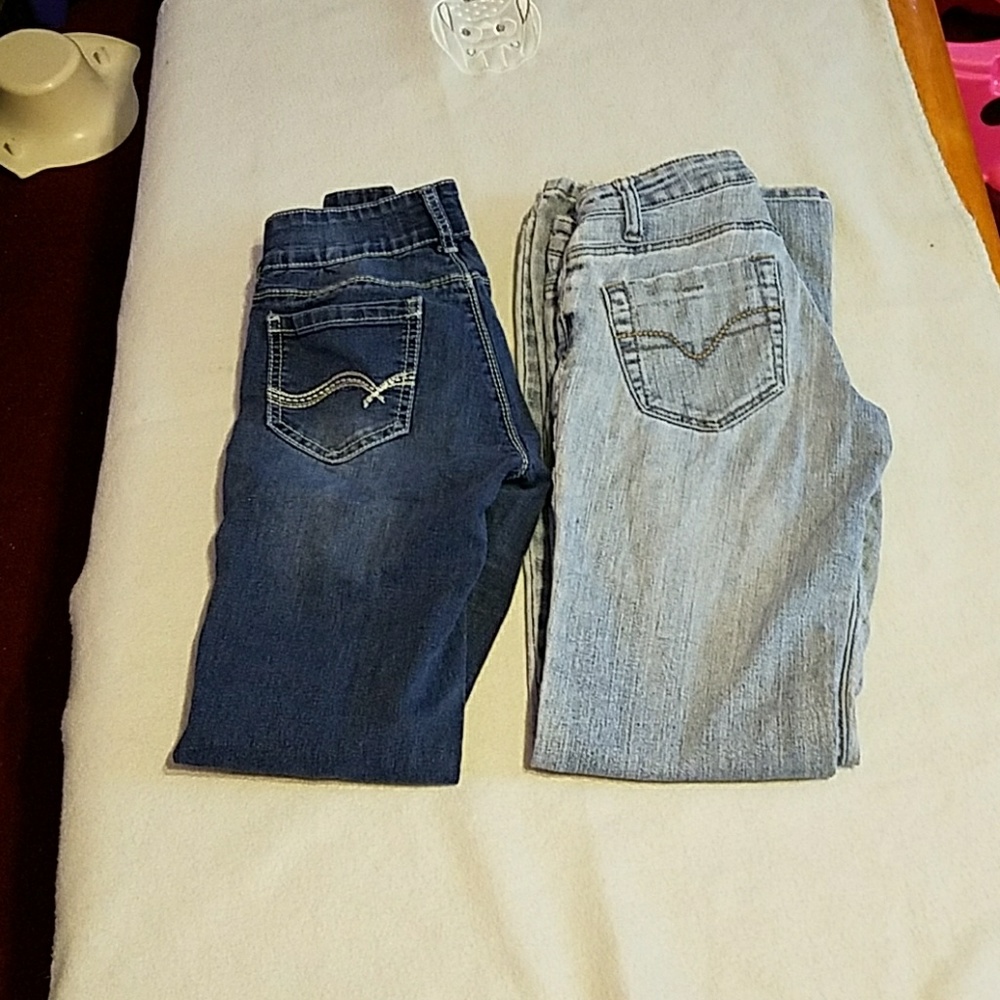 2 pair of jeans