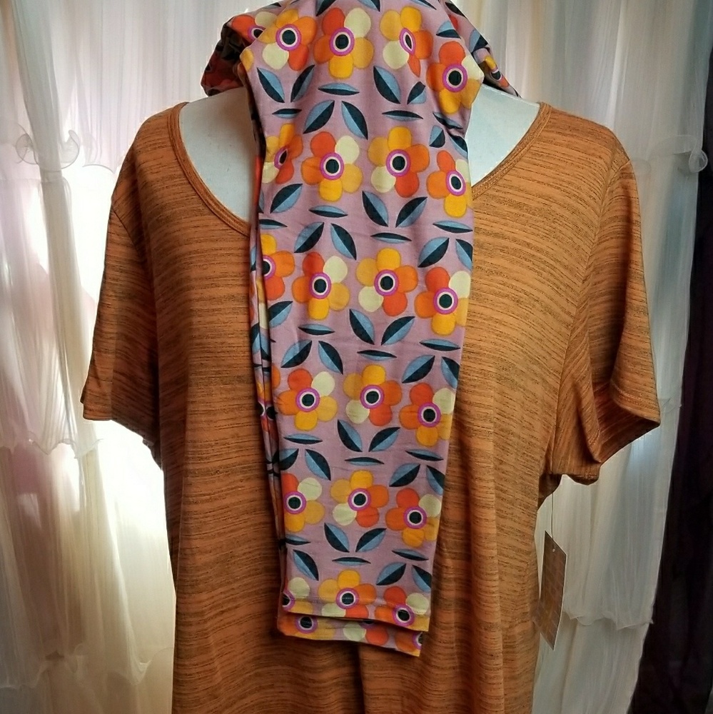 LuLaRoe classic T with pants