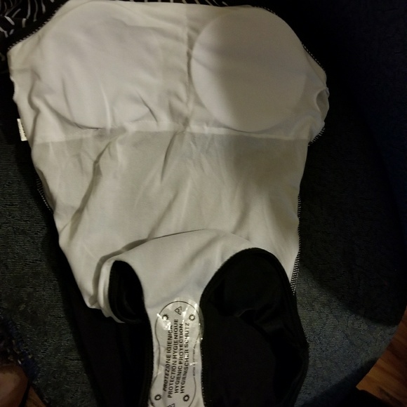 swimsuit - Picture 4 of 4