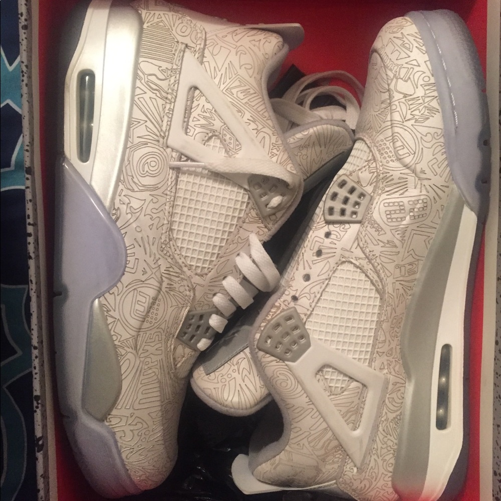 Air Jordan “Laser” 4’s