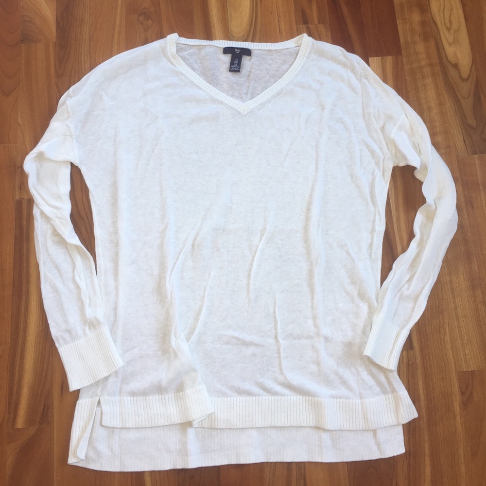 GAP sheer sweater size medium