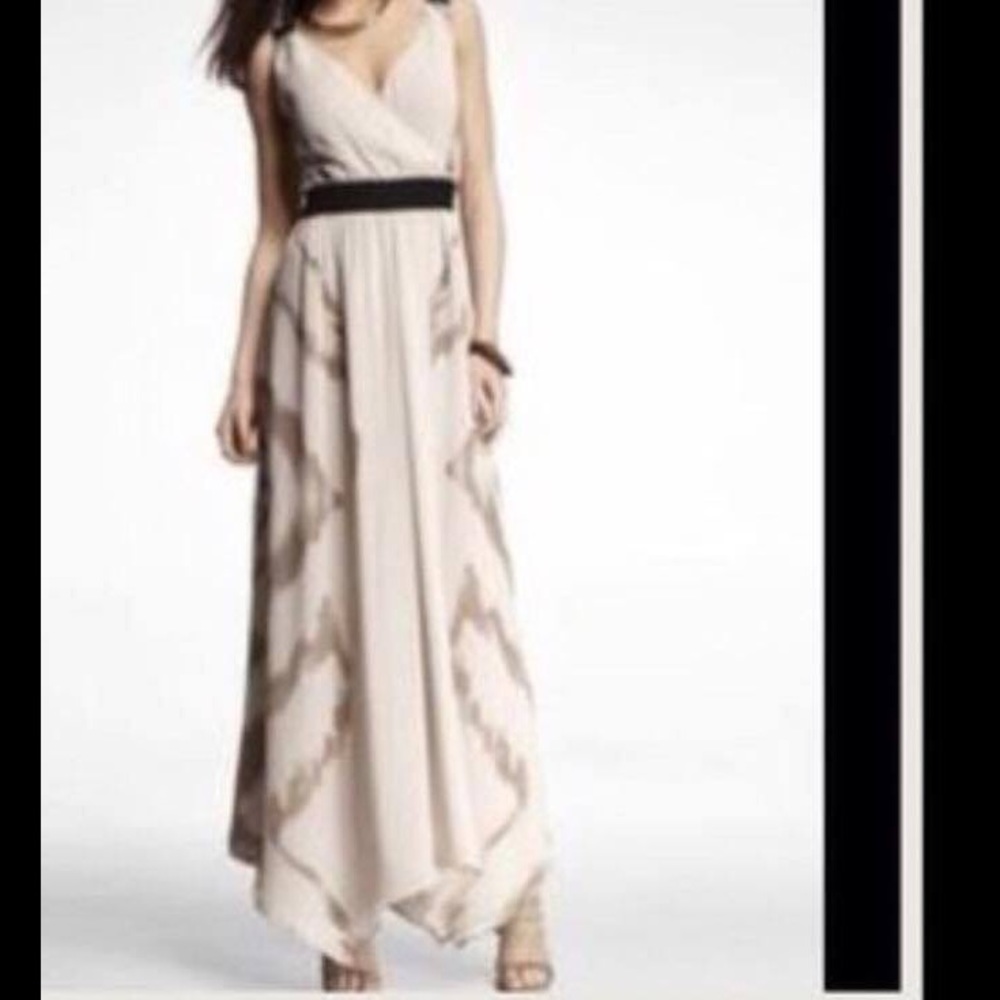 Express handkerchief dress