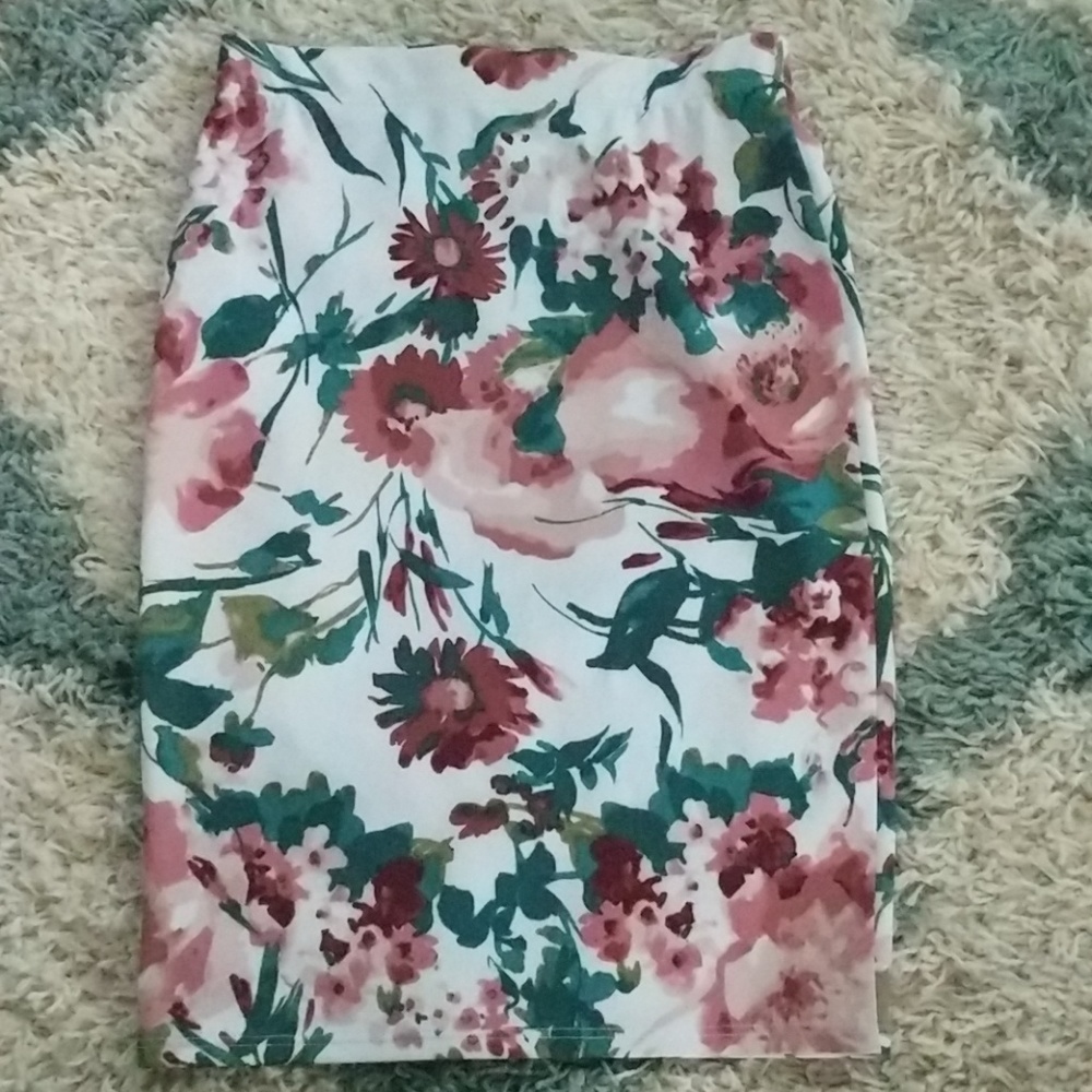 Floral pencil skirt