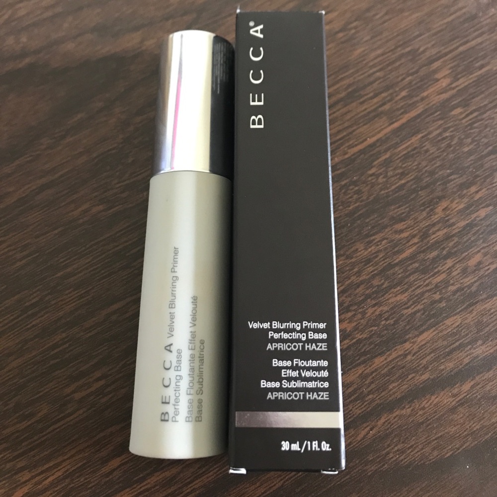 Becca Velvet Blurring Primer