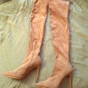 Beautiful Suede Thigh High Pointed Toe Boots
