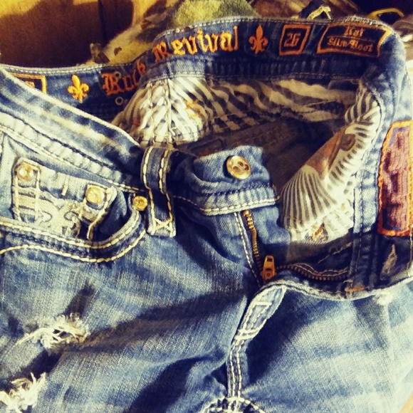 Jeans - Picture 2 of 4