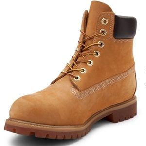 Timberland Classic boots (Men’s 8.5/ Women’s 10)