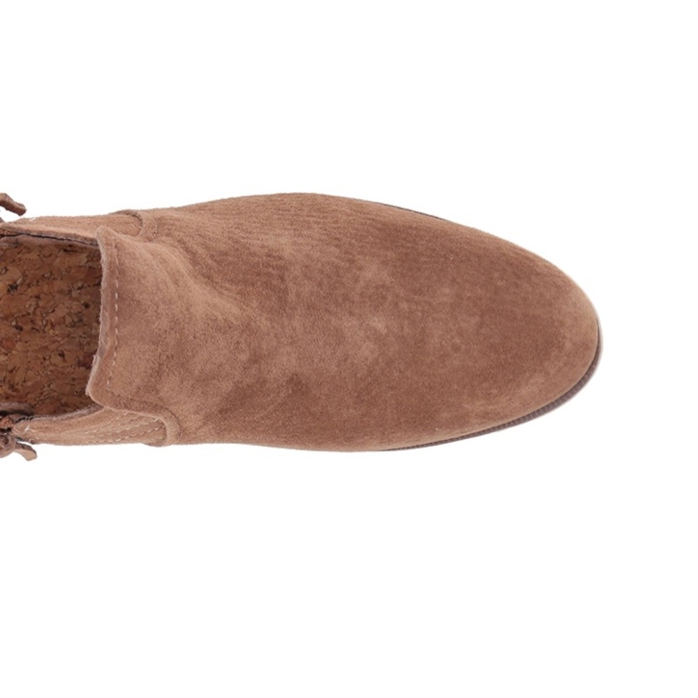 Distressed Suede Water Resistant Wolverine Boot - Picture 4 of 6