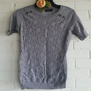 Short sleeved sweater