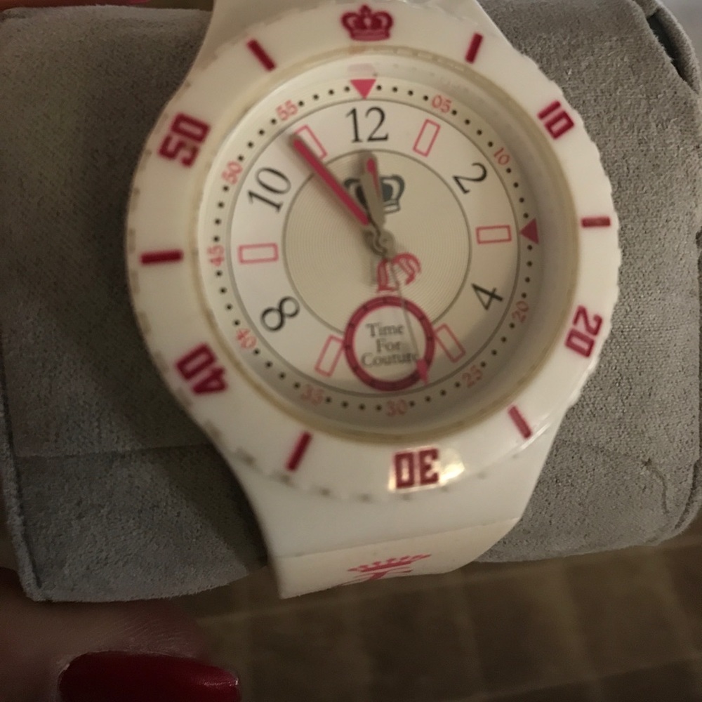 Juicy couture watch used in great condition