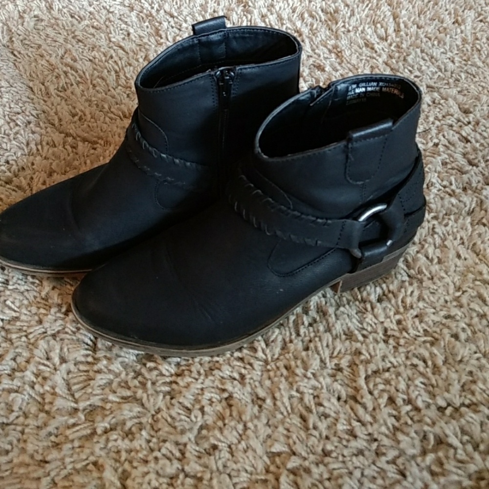 XOXO Black Ankle Booties