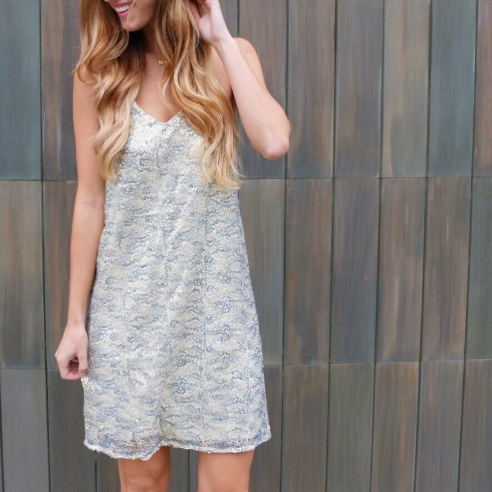 gold sequin dress - Picture 1 of 4