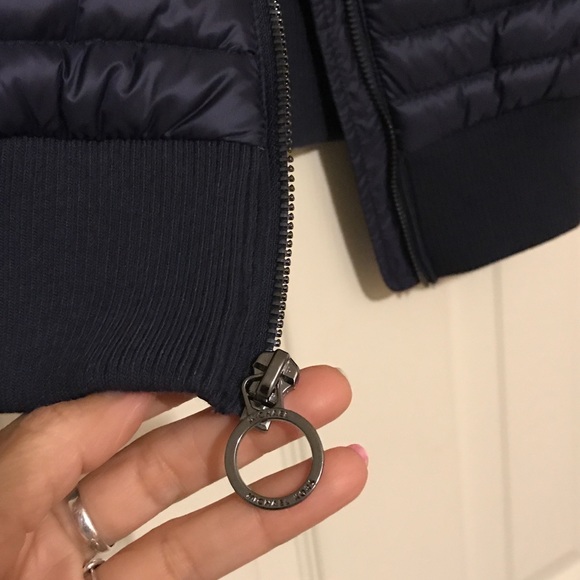 Michael Kors Navy Puffer Bomber Jacket NWT Small - Picture 5 of 6