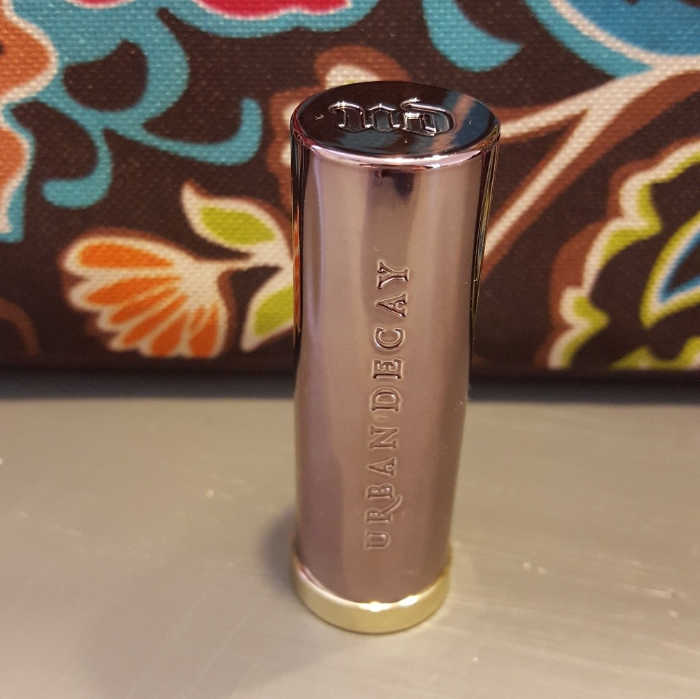 💄URBAN DECAY LIPSTICK 💄