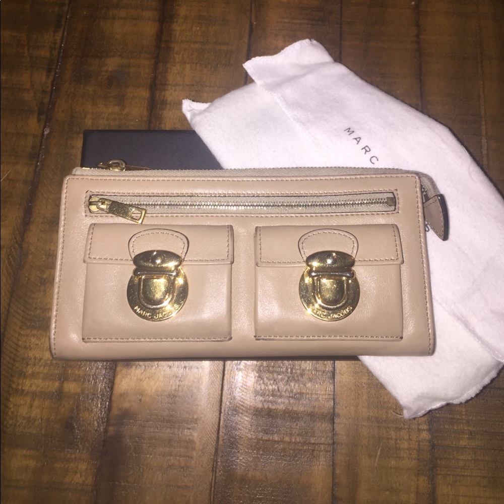 Marc Jacobs Zip Clutch Leather Wallet