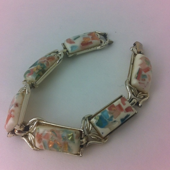 Coro Jewelry - Coro confetti heat set bracelet -Vintage