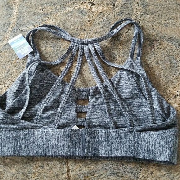 PINK Victoria's Secret ULTIMATE sports bra - Picture 4 of 5