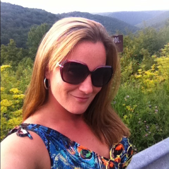 Meet your Posher, Rebekah - Picture 1 of 1