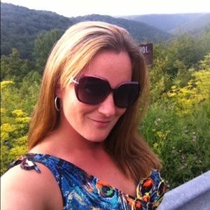 Meet your Posher, Rebekah