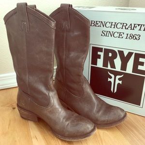 Frye Carson Pull On in Smoke