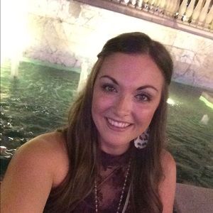 Meet your Posher, Amber