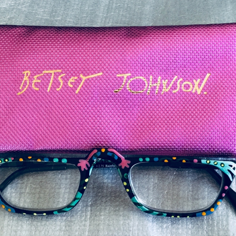 Betsy Johnson Readers 2.75