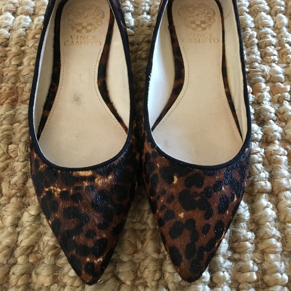 Vince Camuto leopard flats. Size 6