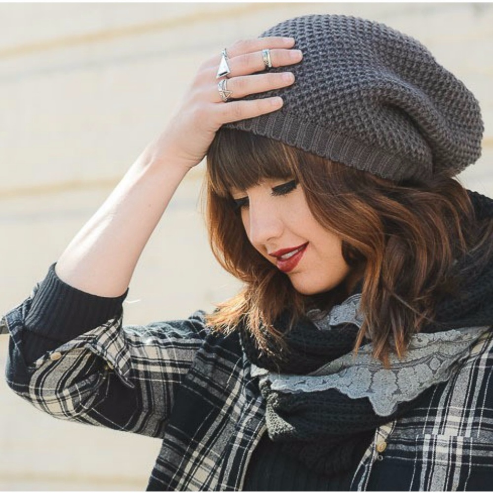 waffled // knit slouchy beanie hat charcoal gray