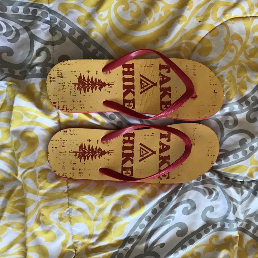 Brand New flip flops
