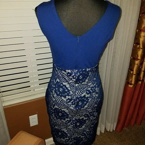 Dress - Picture 2 of 4