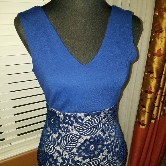 Dress - Picture 3 of 4