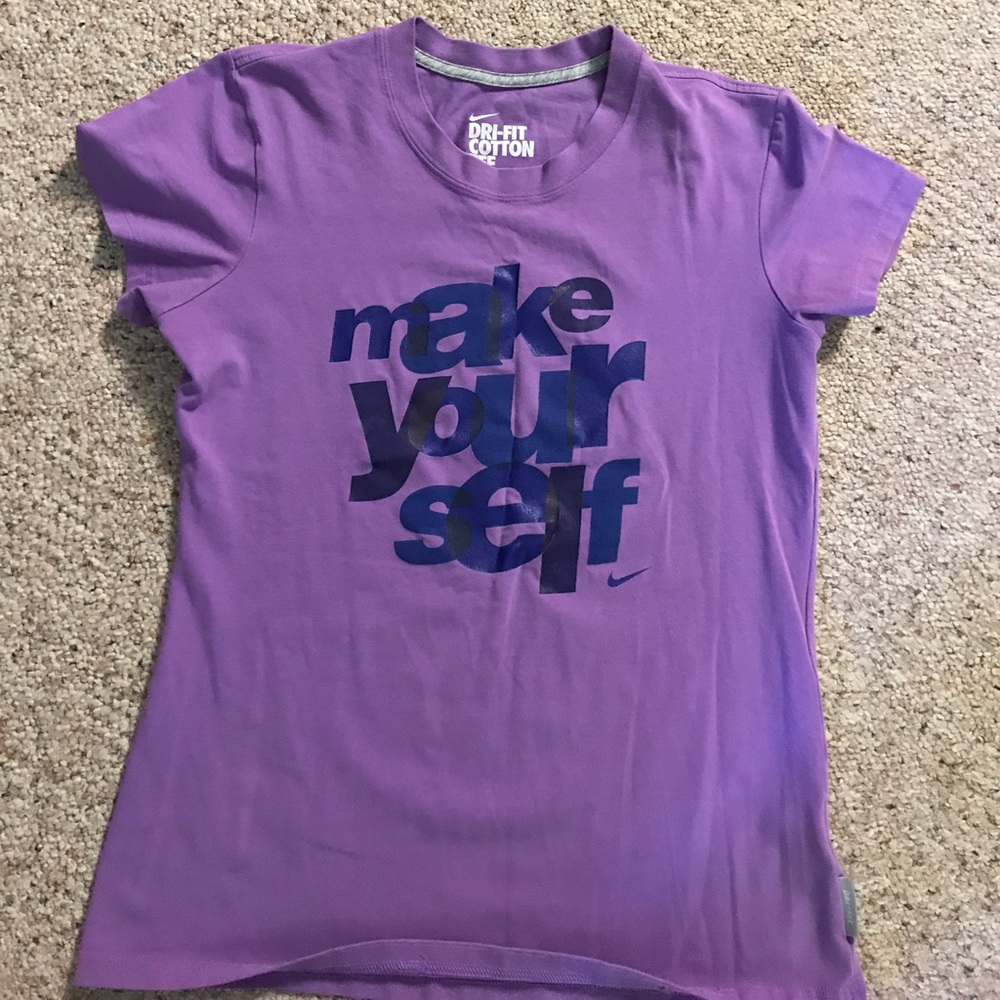 Nike workout tee