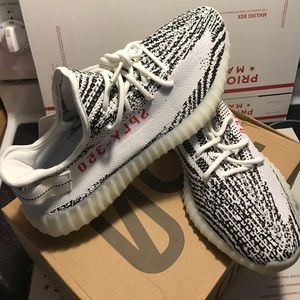Zebra Yeezy V2 350 boost