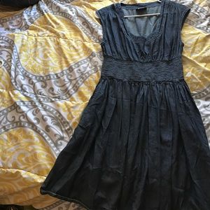 Denim pocketed dress